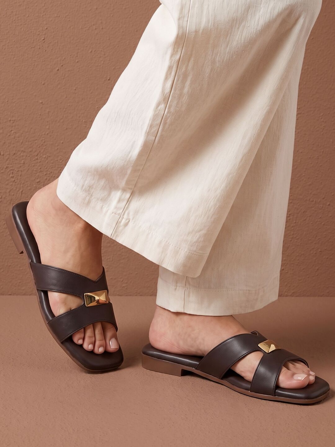 Cleo Flats