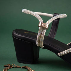 Zeenat Heels