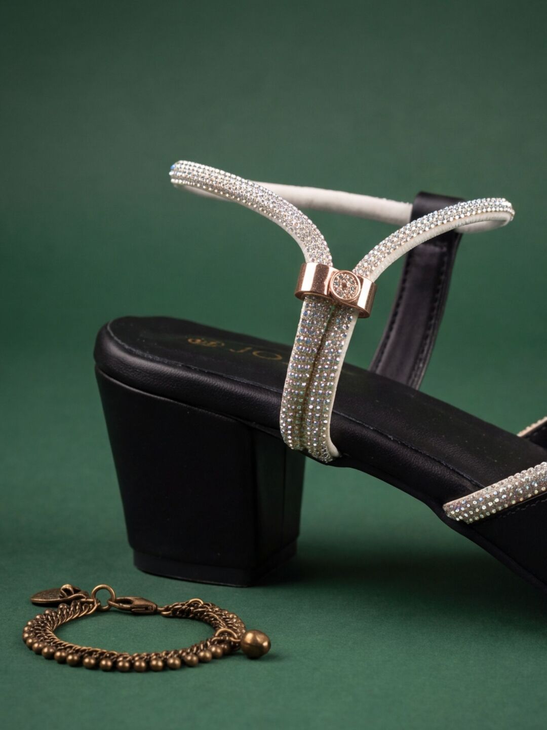 Zeenat Heels
