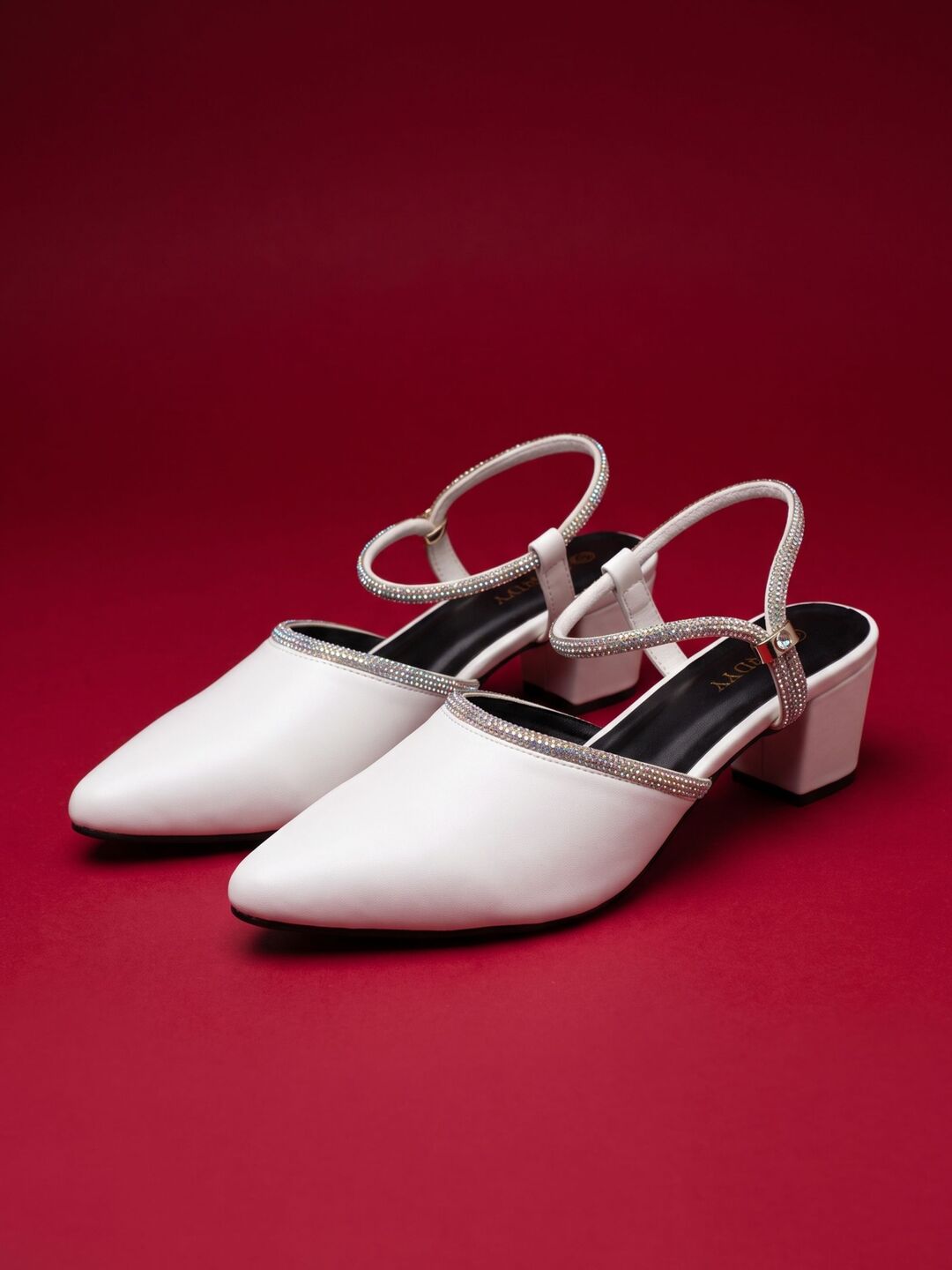Zeenat Heels