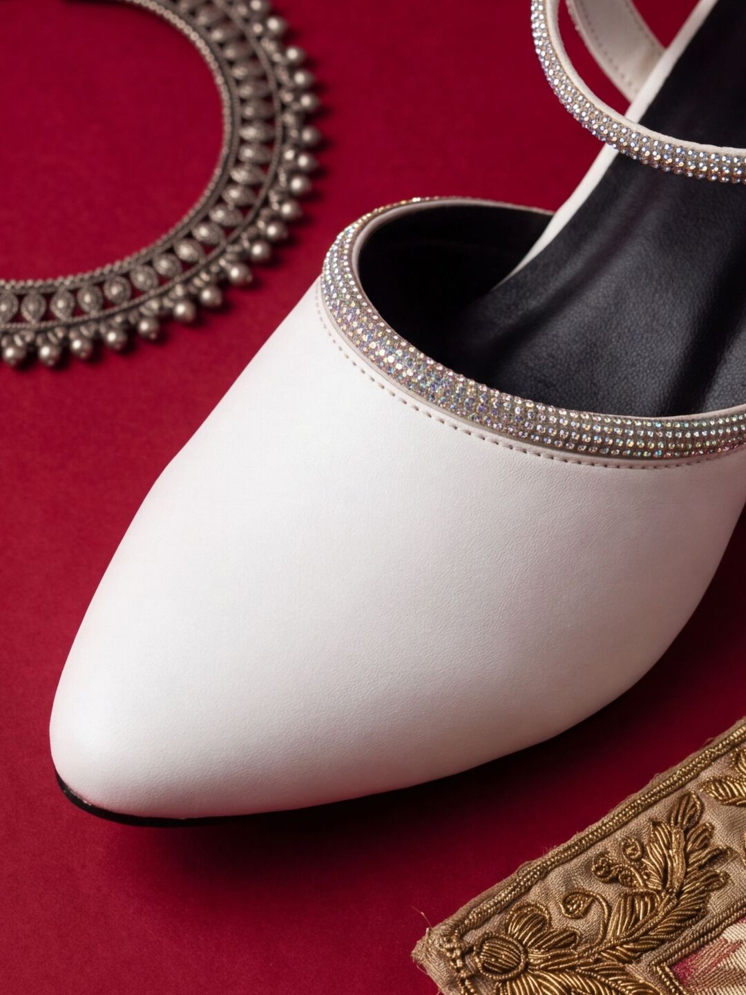 Zeenat Heels