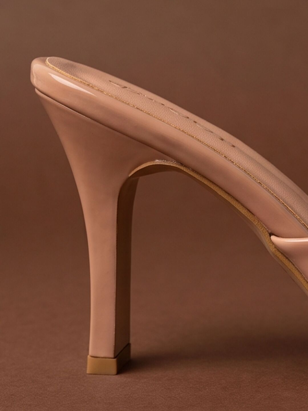 Maven Heels