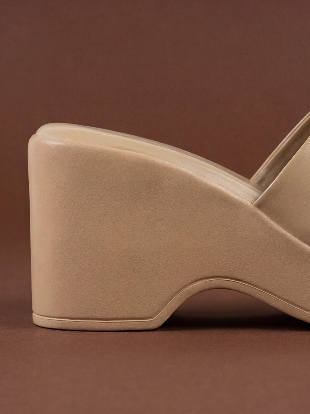 Layla Wedges