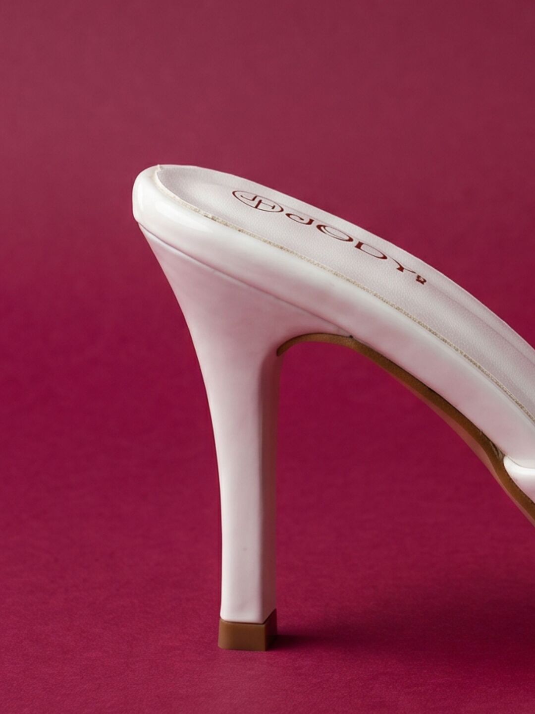 Maven Heels